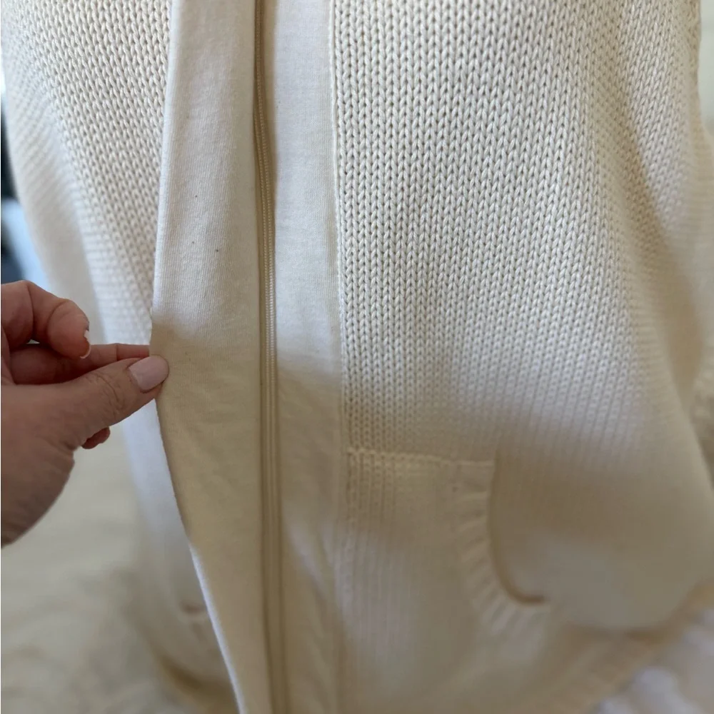 Eileen Fisher Cream Knit Sleeveless Zip-Up Vest